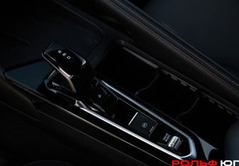 Подержанный автомобиль Geely Coolray 2024 года (13 фото)
