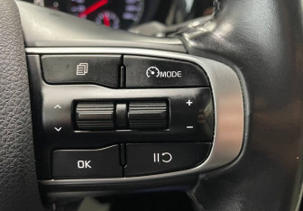 Подержанный автомобиль Kia K5 2021 года (20 фото)