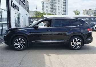 Подержанный автомобиль Volkswagen Teramont 2021 года (8 фото)