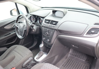 Подержанный автомобиль Opel Mokka 2014 года (10 фото)