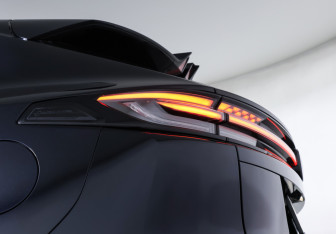 Подержанный автомобиль Changan UNI-K 2023 года (25 фото)