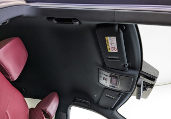 Подержанный автомобиль Lexus RX 2019 года (23 фото)