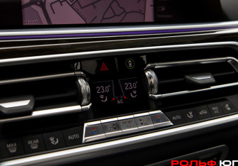 Подержанный автомобиль BMW X7 2020 года (14 фото)