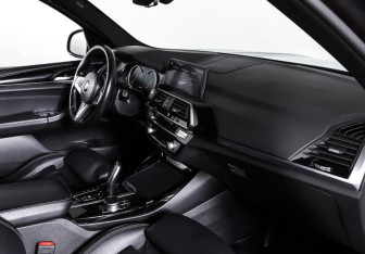 Подержанный автомобиль BMW X3 2018 года (11 фото)