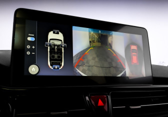 Подержанный автомобиль Москвич 3е 2023 года (27 фото)