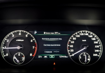 Подержанный автомобиль Genesis G90 2022 года (13 фото)