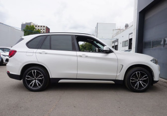 Подержанный автомобиль BMW X5 2016 года (4 фото)