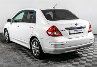 Подержанный автомобиль Nissan Tiida Sedan 2013 года (7 фото)