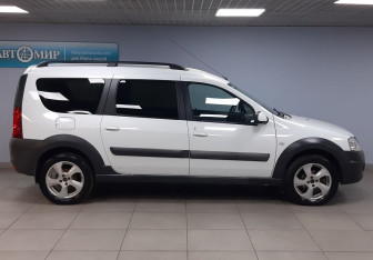 Подержанный автомобиль LADA (ВАЗ) Largus Wagon 2018 года (4 фото)