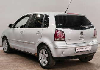Подержанный автомобиль Volkswagen Polo Hatchback 2008 года (7 фото)