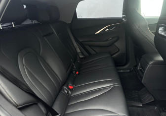 Подержанный автомобиль Omoda C5 2023 года (14 фото)