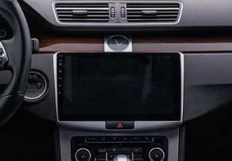 Подержанный автомобиль Volkswagen Passat CC 2011 года (14 фото)