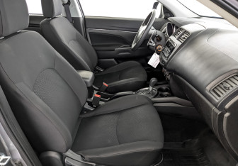 Подержанный автомобиль Mitsubishi ASX 2014 года (24 фото)