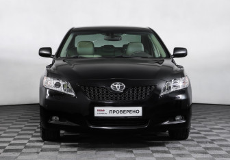 Подержанный автомобиль Toyota Camry Sedan 2008 года (2 фото)