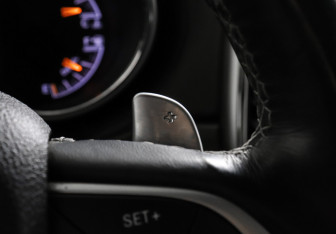 Подержанный автомобиль Jeep Grand Cherokee 2013 года (15 фото)