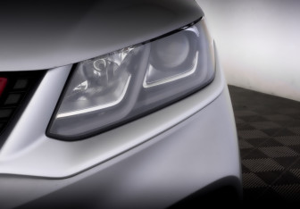 Подержанный автомобиль Geely Coolray 2023 года (17 фото)