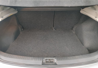 Подержанный автомобиль Nissan Qashqai 2010 года (13 фото)