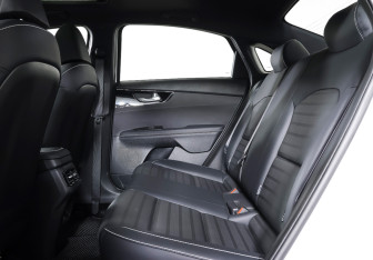 Подержанный автомобиль Kia K3 Sedan 2024 года (12 фото)