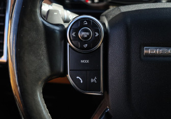 Подержанный автомобиль Land Rover Discovery 2018 года (29 фото)