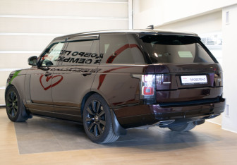 Подержанный автомобиль Land Rover Range Rover 2019 года (6 фото)