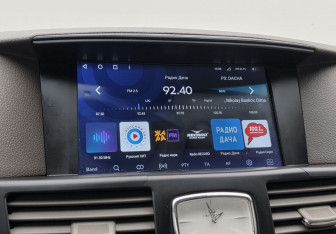 Подержанный автомобиль Infiniti Q70 2015 года (13 фото)