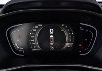 Подержанный автомобиль Geely Coolray 2023 года (16 фото)