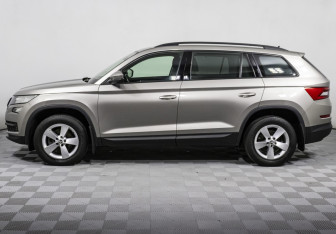 Подержанный автомобиль Skoda Kodiaq 2019 года (8 фото)