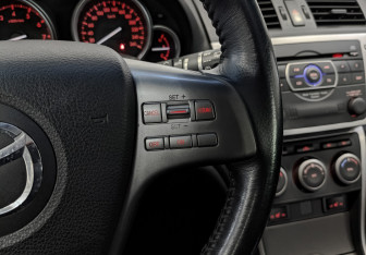 Подержанный автомобиль Mazda 6 Wagon 2008 года (25 фото)