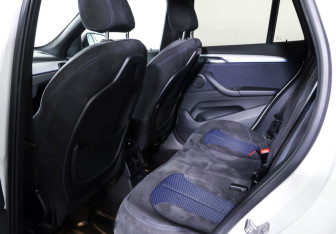 Подержанный автомобиль BMW X1 2019 года (11 фото)