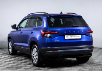 Подержанный автомобиль Skoda Karoq 2021 года (7 фото)