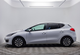 Подержанный автомобиль Kia Ceed Hatchback 2017 года (8 фото)
