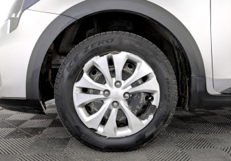 Подержанный автомобиль Kia Rio Hatchback 2021 года (18 фото)