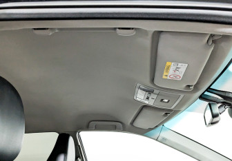 Подержанный автомобиль Toyota Camry Sedan 2017 года (23 фото)