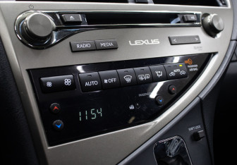 Подержанный автомобиль Lexus RX 2015 года (21 фото)