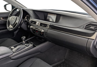 Подержанный автомобиль Lexus GS 2013 года (12 фото)