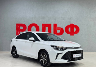 Подержанный автомобиль BAIC U5 Plus 2023 года (3 фото)