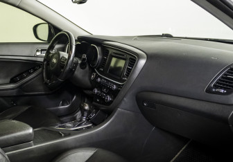 Подержанный автомобиль Kia Optima Sedan 2013 года (9 фото)