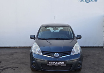Подержанный автомобиль Nissan Note 2012 года (2 фото)