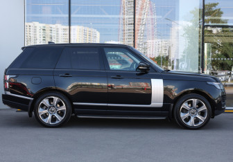 Подержанный автомобиль Land Rover Range Rover 2018 года (4 фото)