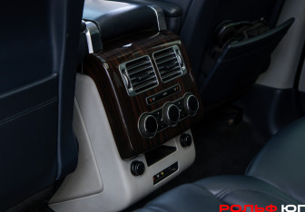 Подержанный автомобиль Land Rover Range Rover 2013 года (15 фото)