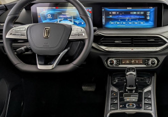 Новый FAW Bestune T77 2023 (8 фото)