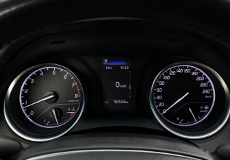 Подержанный автомобиль Toyota Camry Sedan 2021 года (27 фото)