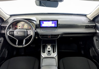 Подержанный автомобиль Haval Jolion 2022 года (14 фото)
