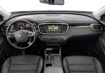 Подержанный автомобиль Kia Sorento 2019 года (26 фото)