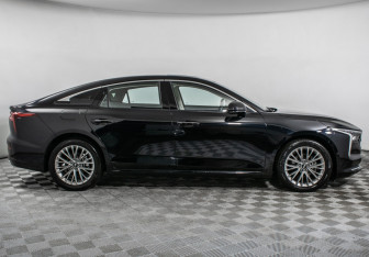 Подержанный автомобиль FAW Bestune B70 2023 года (4 фото)