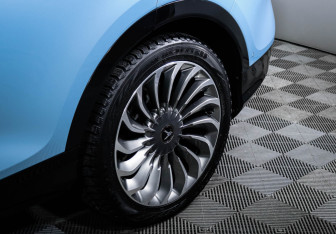 Подержанный автомобиль Voyah Free 2023 года (15 фото)