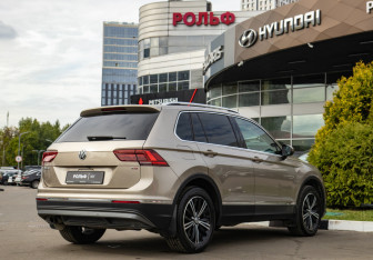 Подержанный автомобиль Volkswagen Tiguan 2017 года (4 фото)