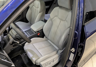 Подержанный автомобиль Audi Q5 2017 года (25 фото)