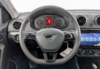 Подержанный автомобиль Jetta VA3 2022 года (21 фото)