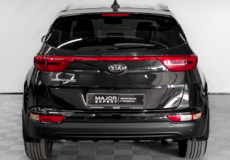 Подержанный автомобиль Kia Sportage 2018 года (7 фото)